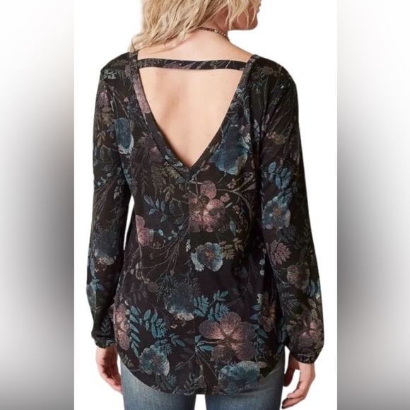 Daytrip flowered top with low back - Picture 2 of 7